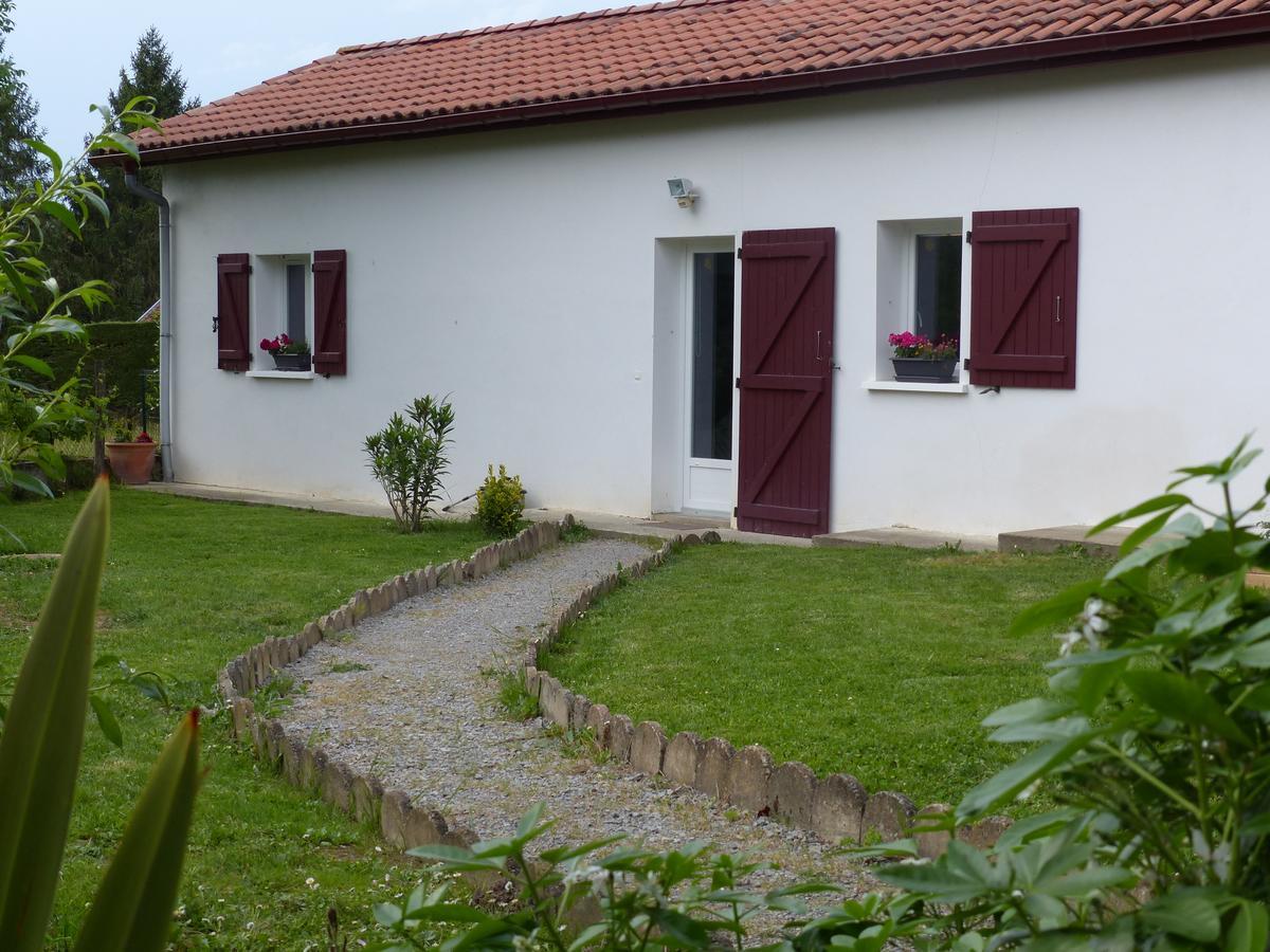 Gite Botiga Saint-Jean-le-Vieux  Buitenkant foto